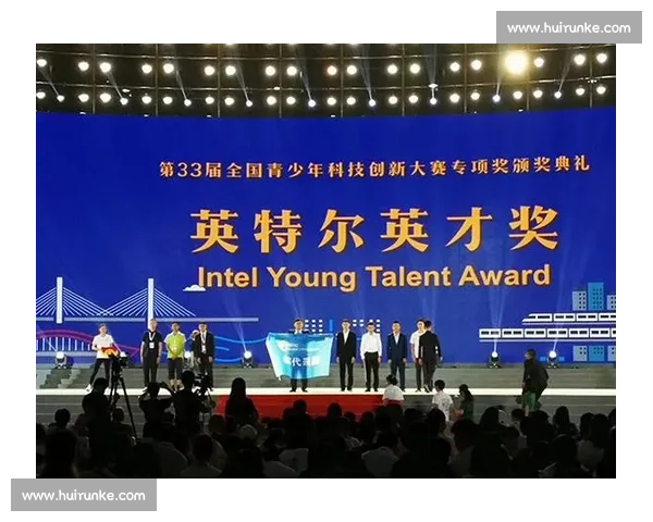 突破极限 舒适与科技结合 游泳比赛专用泳裤助力选手创造佳绩